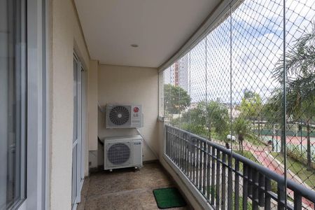 Apartamento à venda com 116m², 3 quartos e 3 vagasVaranda 