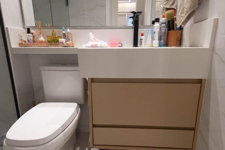 Apartamento à venda com 116m², 3 quartos e 3 vagasBanheiro da Suíte