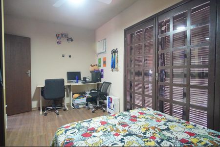 Casa à venda com 200m², 3 quartos e 1 vagaQuarto 3