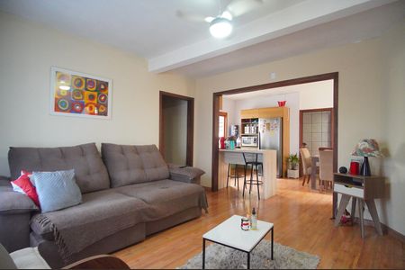 Sala de casa à venda com 3 quartos, 200m² em Cristo Rei, São Leopoldo