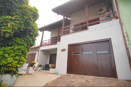 Casa à venda com 200m², 3 quartos e 1 vagaÁrea externa