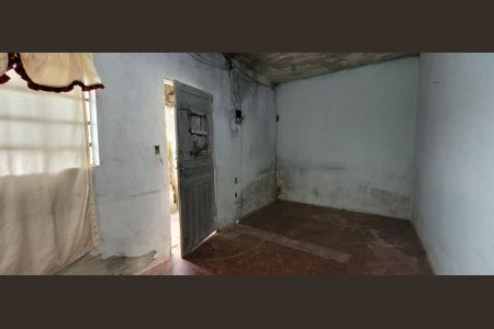 Sala de casa para alugar com 2 quartos, 279m² em Vila Augusta, Itaquaquecetuba