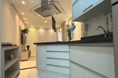 Apartamento à venda com 56m², 2 quartos e 1 vagaCozinha 