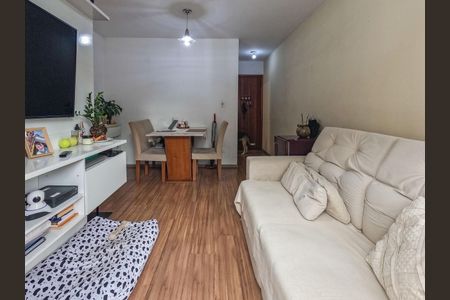 Apartamento à venda com 3 quartos, 58m² em Parque Maria Domitila, São Paulo