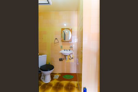 Apartamento para alugar com 65m², 2 quartos e 1 vaga Apartamento para alugar com 65m², 2 quartos e 1 vagaBanheiro