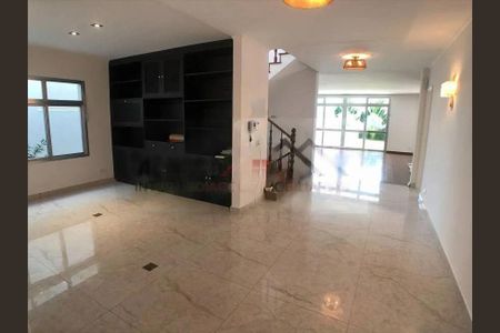 Casa à venda com 6 quartos, 850m² em Moema, São Paulo