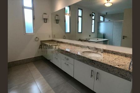 Casa à venda com 850m², 6 quartos e 8 vagas