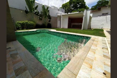 Casa à venda com 850m², 6 quartos e 8 vagas