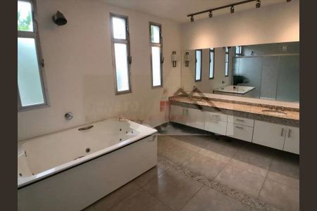 Casa à venda com 850m², 6 quartos e 8 vagas