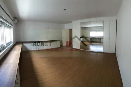 Casa à venda com 6 quartos, 850m² em Moema, São Paulo