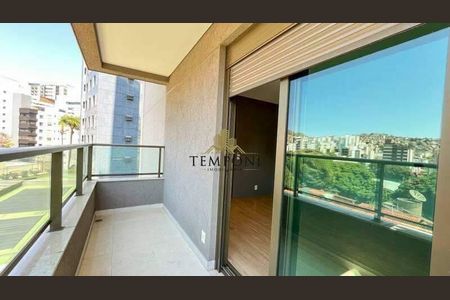 Apartamento à venda com 164m², 4 quartos e 3 vagas