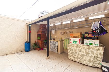 Casa à venda com 178m², 3 quartos e 2 vagas Casa à venda com 178m², 3 quartos e 2 vagasQuintal