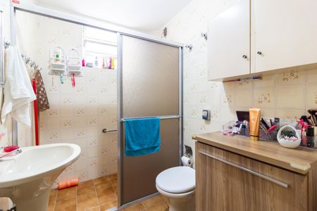 Casa à venda com 178m², 3 quartos e 2 vagas Casa à venda com 178m², 3 quartos e 2 vagasBanheiro