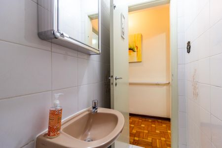Casa à venda com 178m², 3 quartos e 2 vagas Casa à venda com 178m², 3 quartos e 2 vagasLavabo