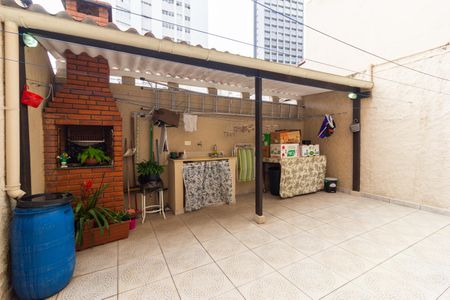 Casa à venda com 178m², 3 quartos e 2 vagas Casa à venda com 178m², 3 quartos e 2 vagasQuintal