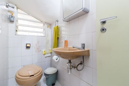 Casa à venda com 178m², 3 quartos e 2 vagas Casa à venda com 178m², 3 quartos e 2 vagasLavabo