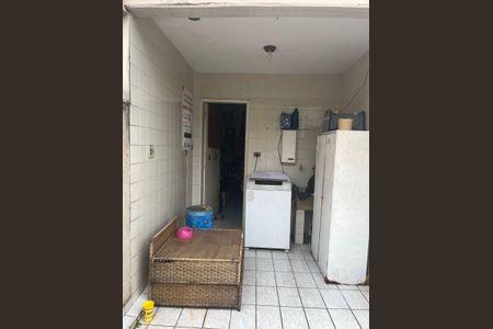 Casa à venda com 115m², 3 quartos e 2 vagas Casa à venda com 115m², 3 quartos e 2 vagasÁrea de serviço casa 2