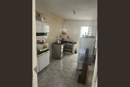 Casa à venda com 115m², 3 quartos e 2 vagas Casa à venda com 115m², 3 quartos e 2 vagasCozinha