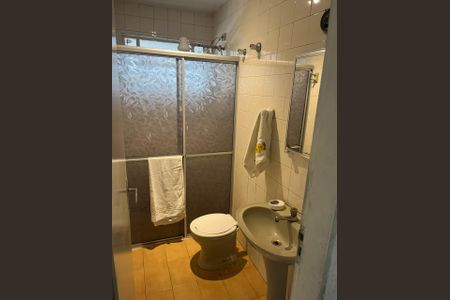 Casa à venda com 115m², 3 quartos e 2 vagas Casa à venda com 115m², 3 quartos e 2 vagasBanheiro