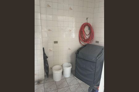 Casa à venda com 115m², 3 quartos e 2 vagas Casa à venda com 115m², 3 quartos e 2 vagasÁrea de serviço