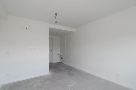 Sala de kitnet/studio para alugar com 0 quarto, 26m² em Passo D’areia, Porto Alegre