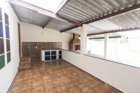 Casa para alugar com 240m², 5 quartos e 4 vagasÁrea de Serviço