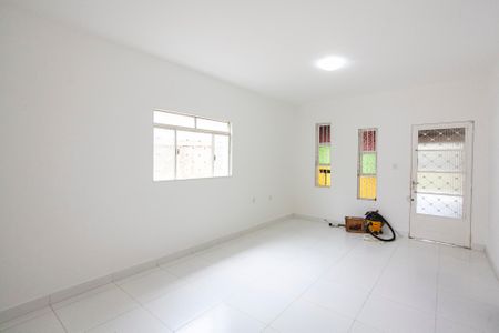Sala de casa para alugar com 3 quartos, 240m² em Santa Mônica, Uberlândia