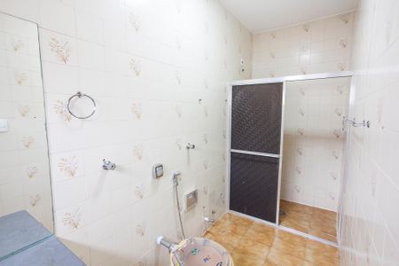 Casa para alugar com 240m², 5 quartos e 4 vagasBanheiro da Suite