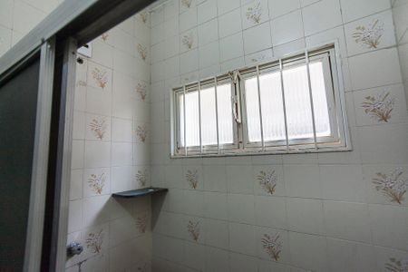 Casa para alugar com 240m², 5 quartos e 4 vagasBanheiro Social