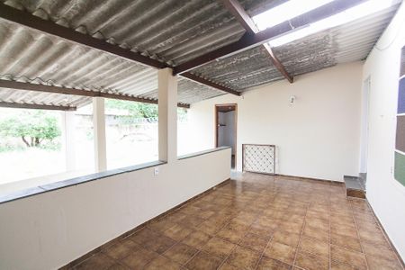 Casa para alugar com 240m², 5 quartos e 4 vagasÁrea de Serviço