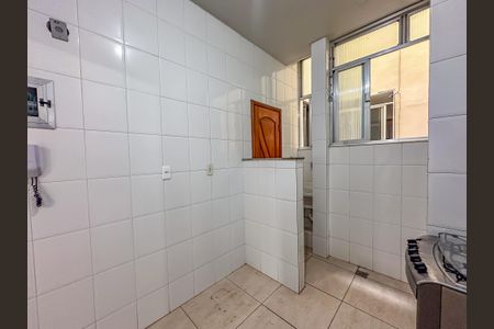 Apartamento para alugar com 66m², 2 quartos e sem vaga