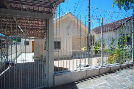 Casa à venda com 94m², 3 quartos e 2 vagasFachada