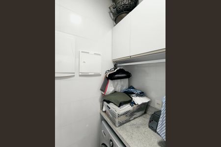 Casa de condomínio para alugar com 232m², 3 quartos e 4 vagas Casa de condomínio para alugar com 232m², 3 quartos e 4 vagasÁrea de Serviço