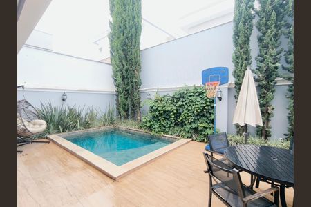 Casa de condomínio para alugar com 232m², 3 quartos e 4 vagas Casa de condomínio para alugar com 232m², 3 quartos e 4 vagasPiscina