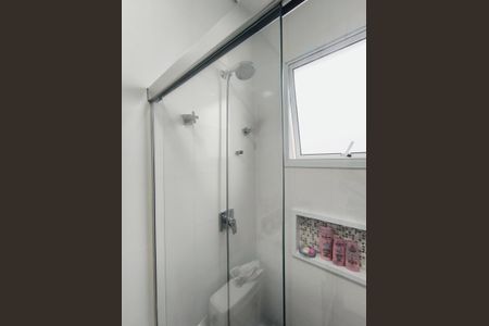 Casa de condomínio para alugar com 232m², 3 quartos e 4 vagas Casa de condomínio para alugar com 232m², 3 quartos e 4 vagasBanheiro da Suíte 3