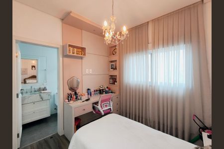 Casa de condomínio para alugar com 232m², 3 quartos e 4 vagas Casa de condomínio para alugar com 232m², 3 quartos e 4 vagasSuíte 3