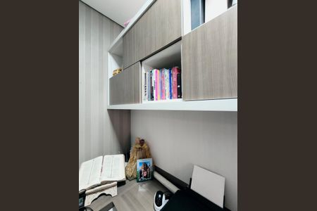 Casa de condomínio para alugar com 232m², 3 quartos e 4 vagas Casa de condomínio para alugar com 232m², 3 quartos e 4 vagasEscritório