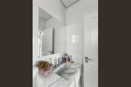 Casa de condomínio para alugar com 232m², 3 quartos e 4 vagas Casa de condomínio para alugar com 232m², 3 quartos e 4 vagasBanheiro da Suíte 2