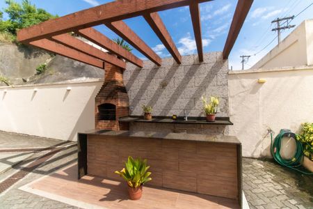 Apartamento para alugar com 62m², 2 quartos e 1 vagaÁrea comum