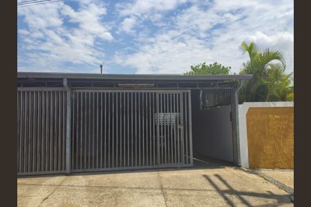 Foto 01 de casa à venda com 4 quartos, 250m² em Jardim dos Oliveiras, Campinas