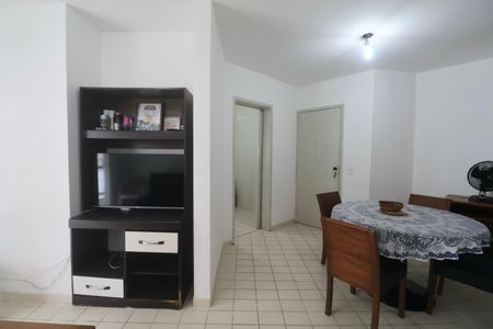 Sala de apartamento para alugar com 2 quartos, 90m² em Vila Julia, Guarujá
