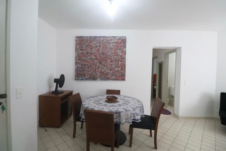 Sala de apartamento para alugar com 2 quartos, 90m² em Vila Julia, Guarujá