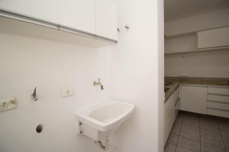 Apartamento à venda com 125m², 3 quartos e 1 vagaÁrea de Serviço