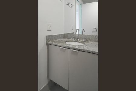 Banheiro de apartamento para alugar com 0 quarto, 26m² em Passo D’areia, Porto Alegre