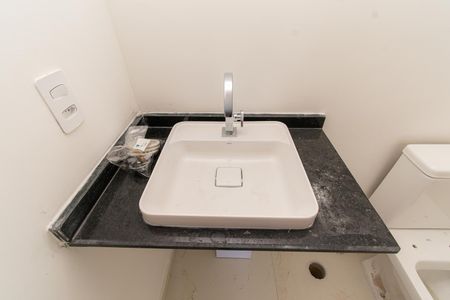 Apartamento para alugar com 36m², 2 quartos e sem vagaBanheiro