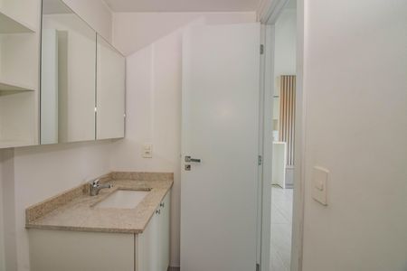 Apartamento à venda com 51m², 2 quartos e 1 vaga Apartamento à venda com 51m², 2 quartos e 1 vagaBanheiro Social
