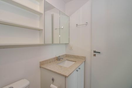 Apartamento à venda com 51m², 2 quartos e 1 vaga Apartamento à venda com 51m², 2 quartos e 1 vagaBanheiro da Suíte