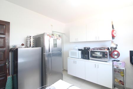 Casa à venda com 165m², 3 quartos e 2 vagasCozinha