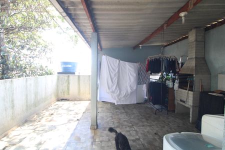 Casa à venda com 165m², 3 quartos e 2 vagasCasa 2 / varanda 