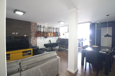Casa à venda com 165m², 3 quartos e 2 vagasCasa 2 / sala
